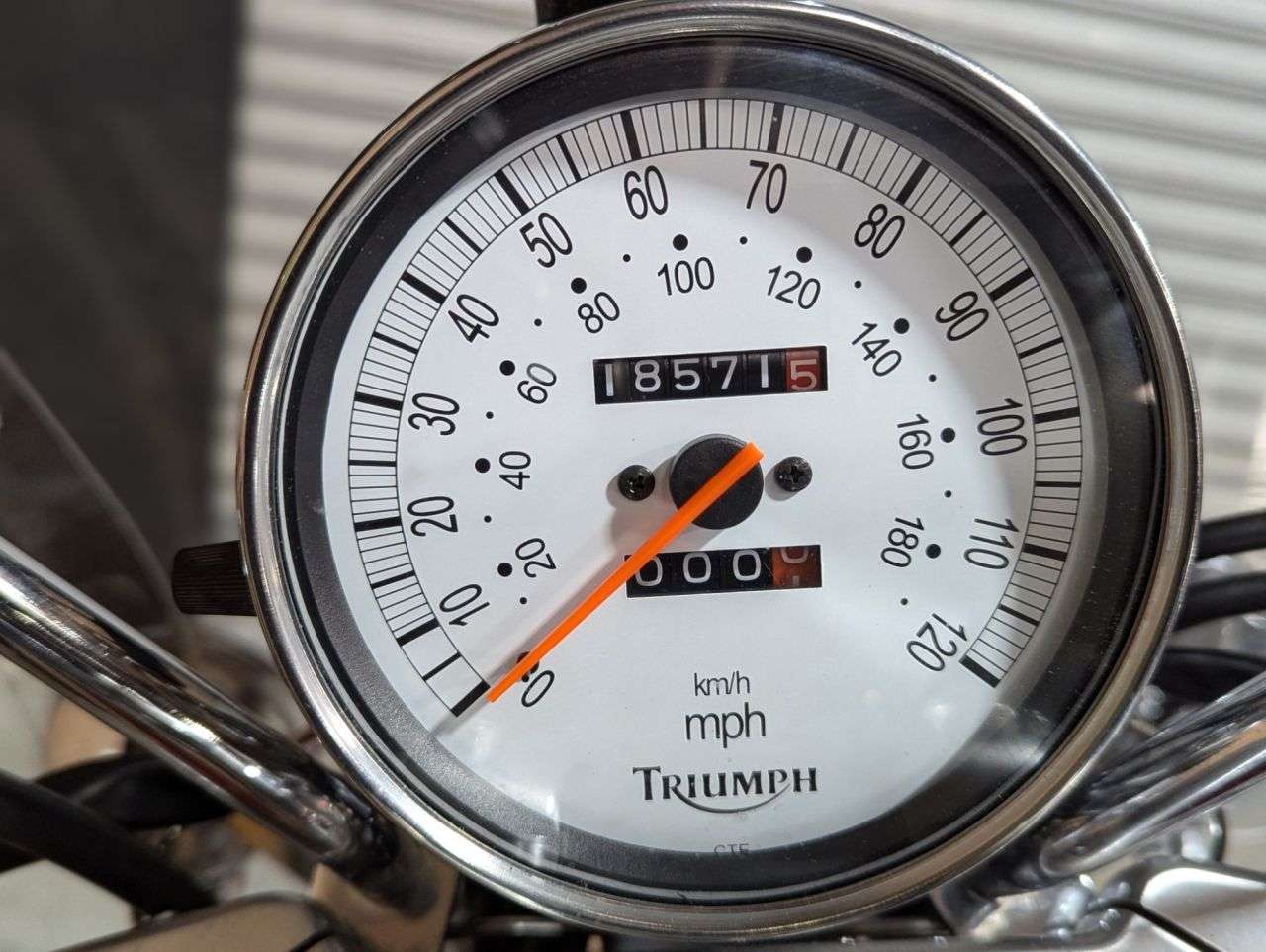 2001 TRIUMPH BONNEVILLE AMERICA 2001 TRIUMPH BONNEVILLE AMERICA