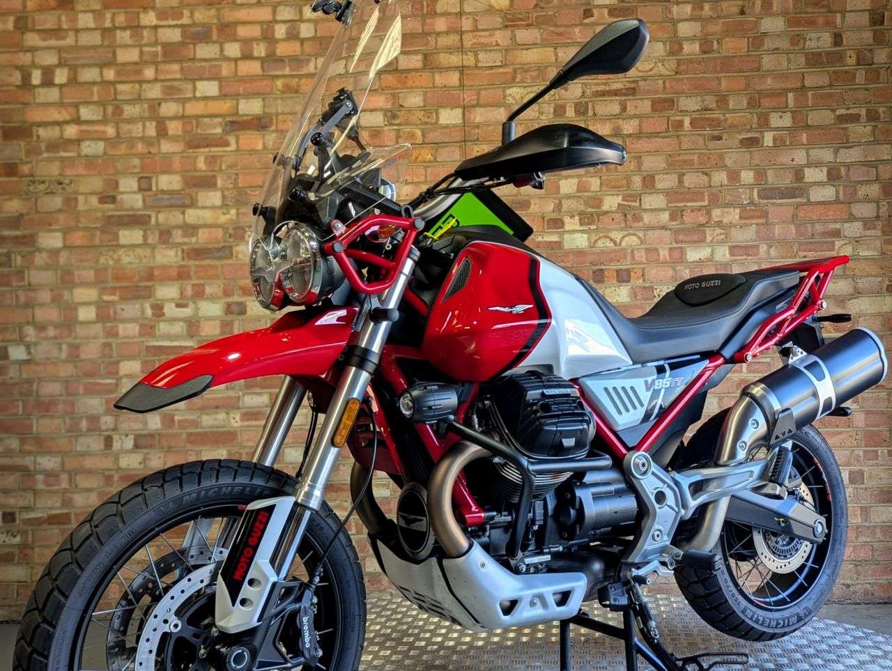 2023 MOTO GUZZI V85 TT 2023 MOTO GUZZI V85 TT