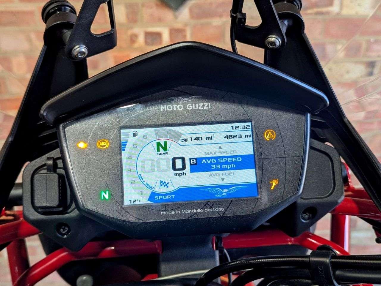 2023 MOTO GUZZI V85 TT 2023 MOTO GUZZI V85 TT