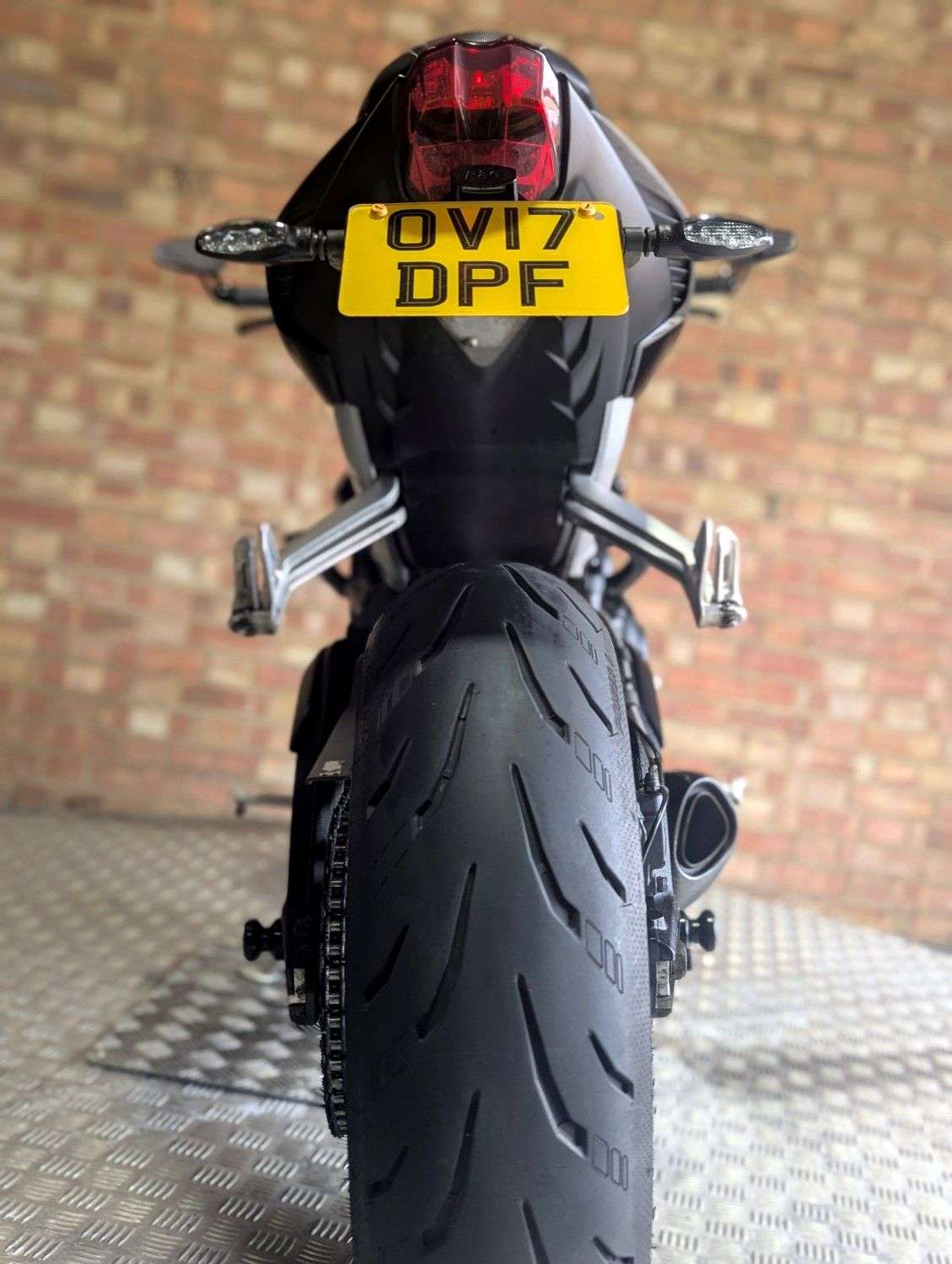 2017 TRIUMPH STREET TRIPLE RS 2017 TRIUMPH STREET TRIPLE RS