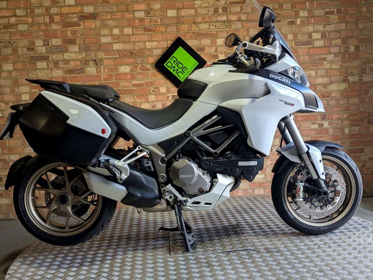 2018 DUCATI MULTISTRADA 1260 S 2018 DUCATI MULTISTRADA 1260 S