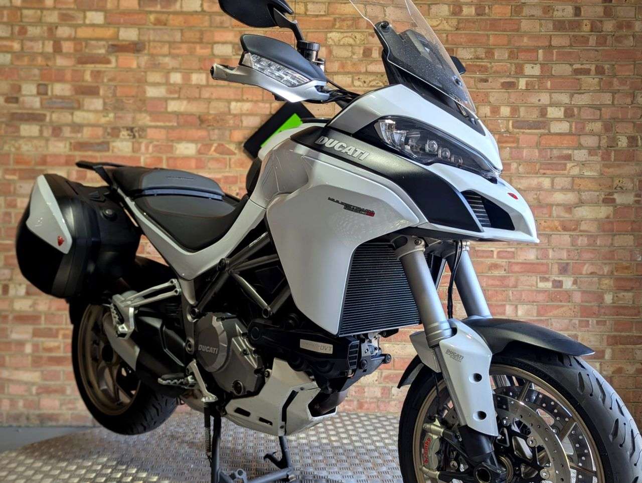 2018 DUCATI MULTISTRADA 1260 S 2018 DUCATI MULTISTRADA 1260 S