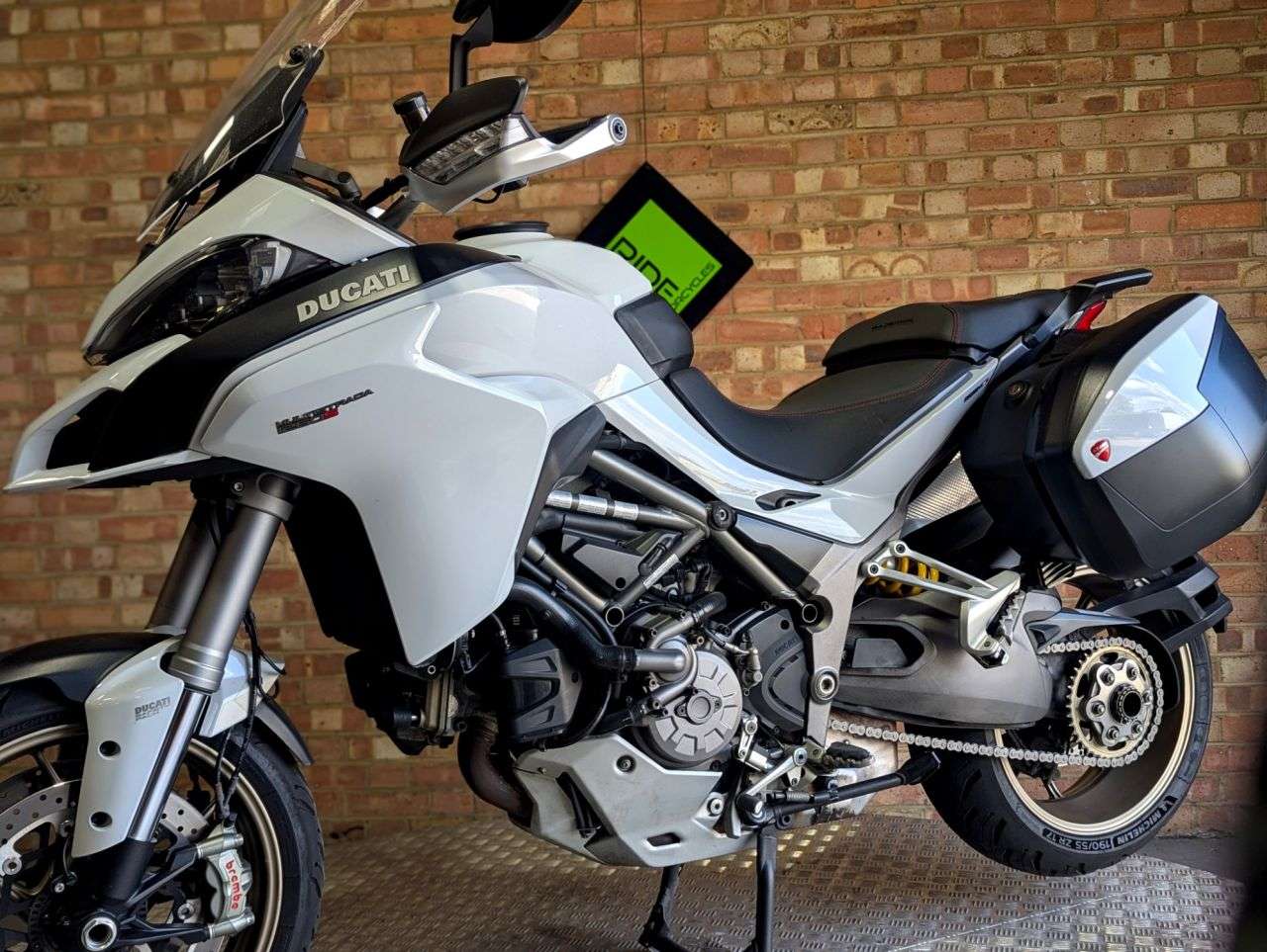 2018 DUCATI MULTISTRADA 1260 S 2018 DUCATI MULTISTRADA 1260 S