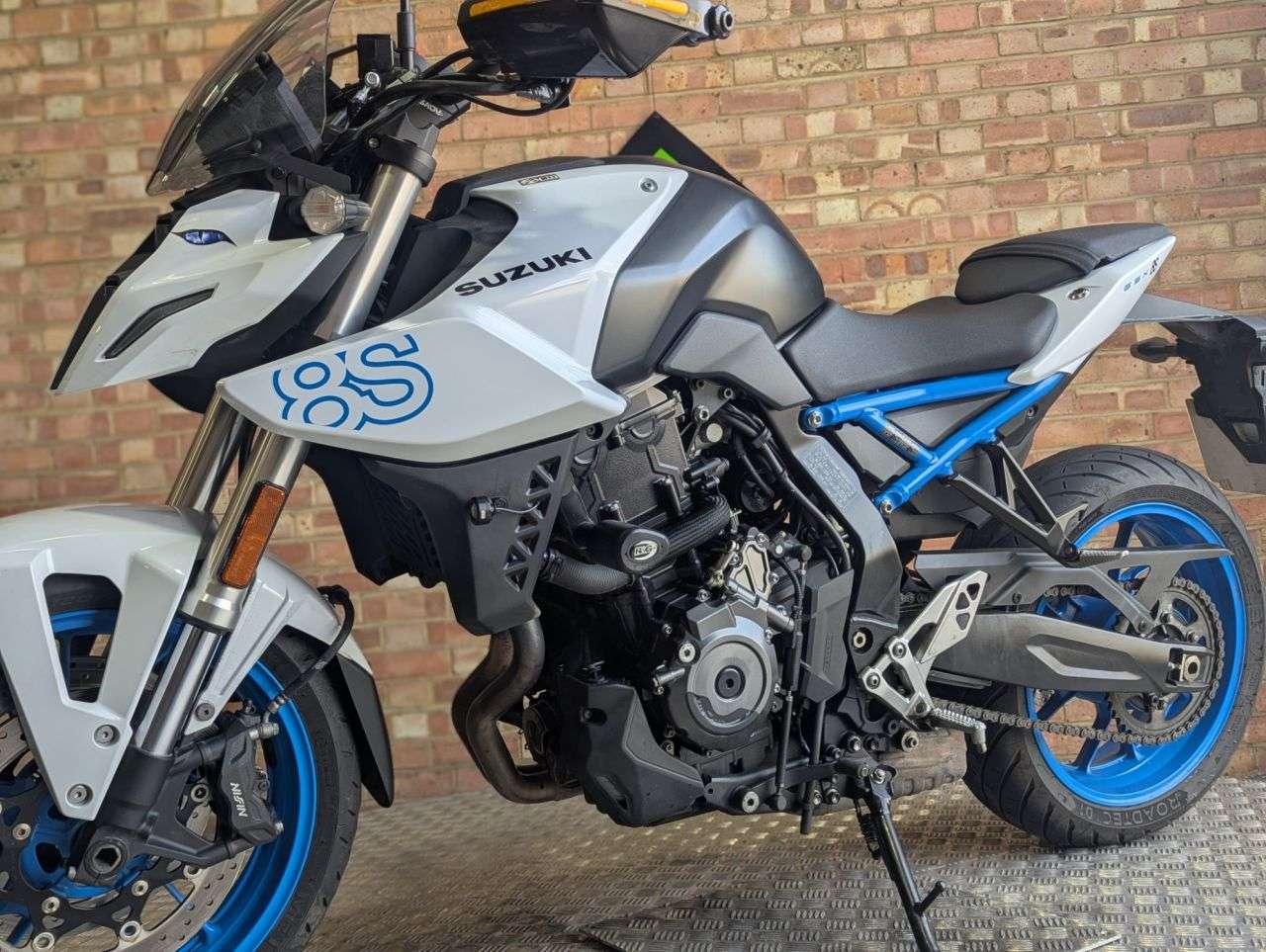 2023 SUZUKI GSX-8S 2023 SUZUKI GSX-8S