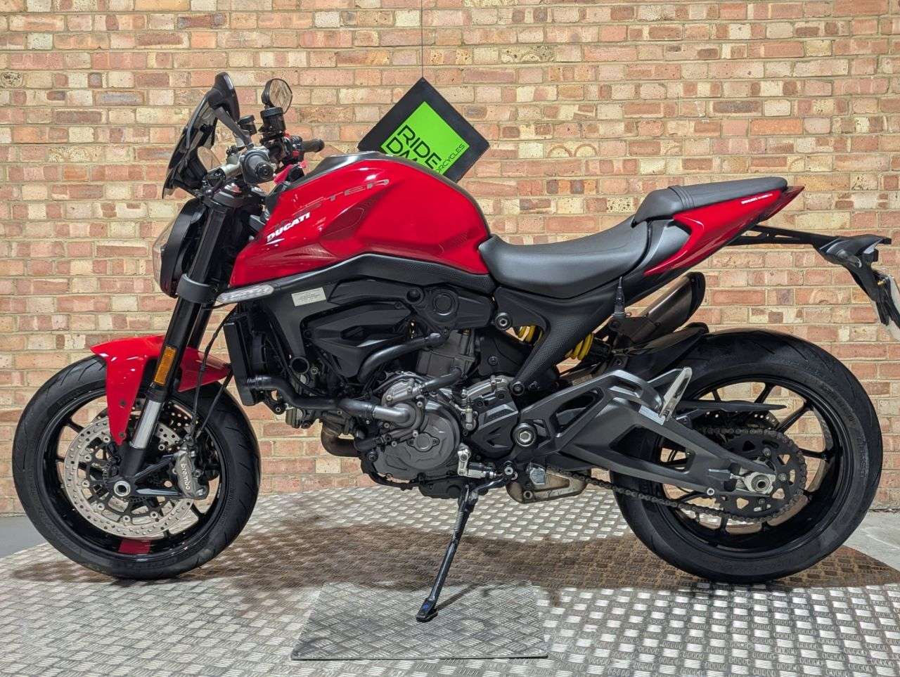 2023 DUCATI MONSTER 937 2023 DUCATI MONSTER 937