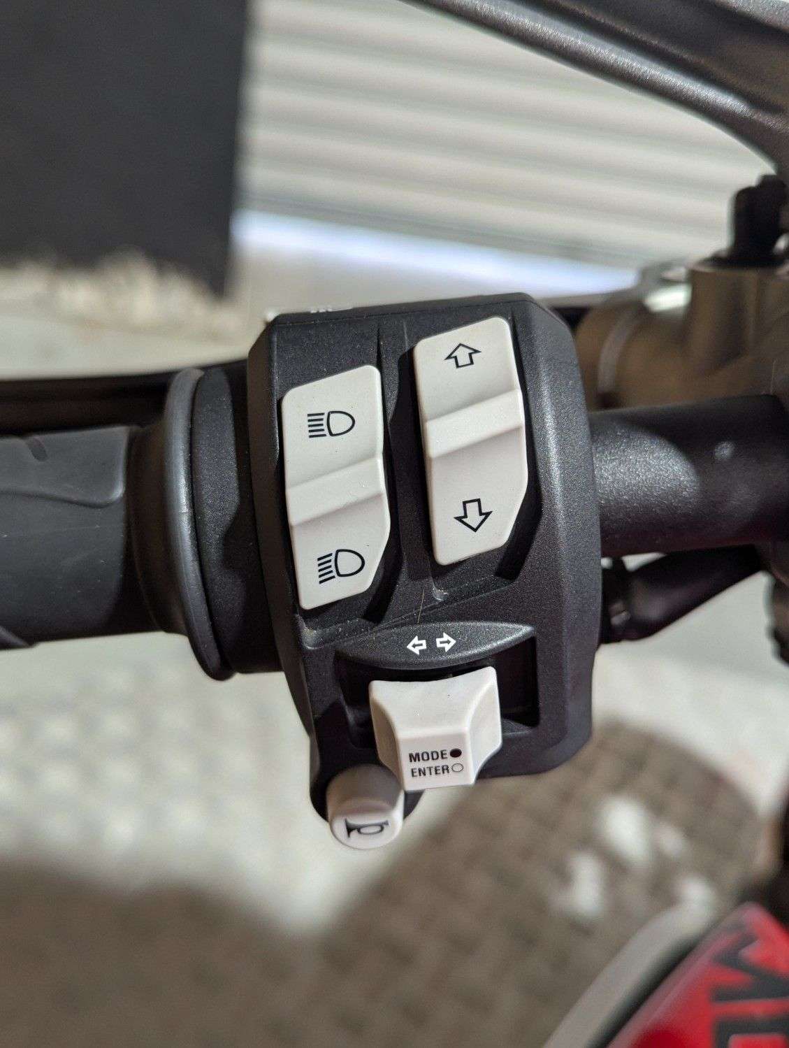 2023 DUCATI MONSTER 937 2023 DUCATI MONSTER 937