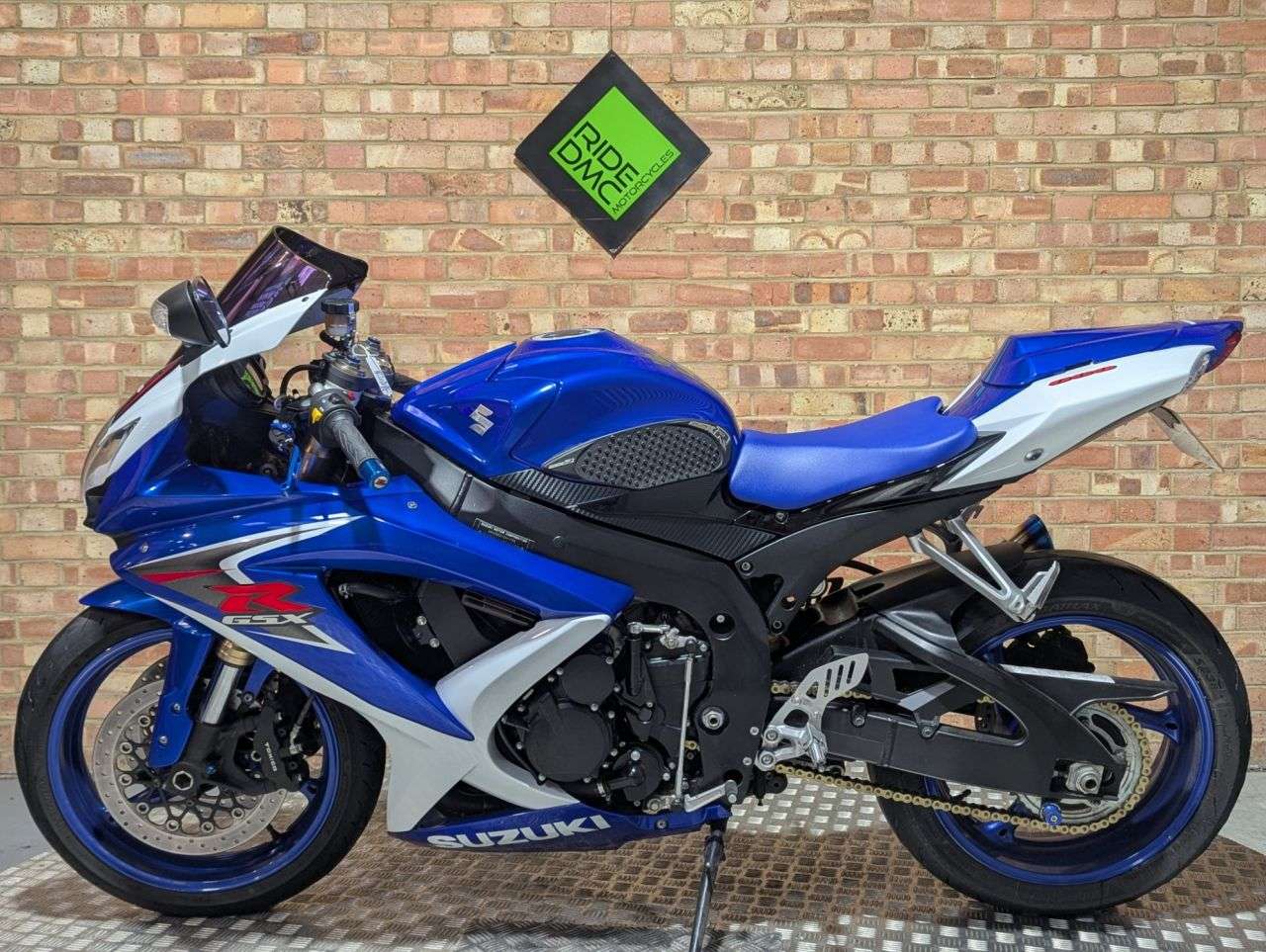 2008 SUZUKI GSX-R600 2008 SUZUKI GSX-R600