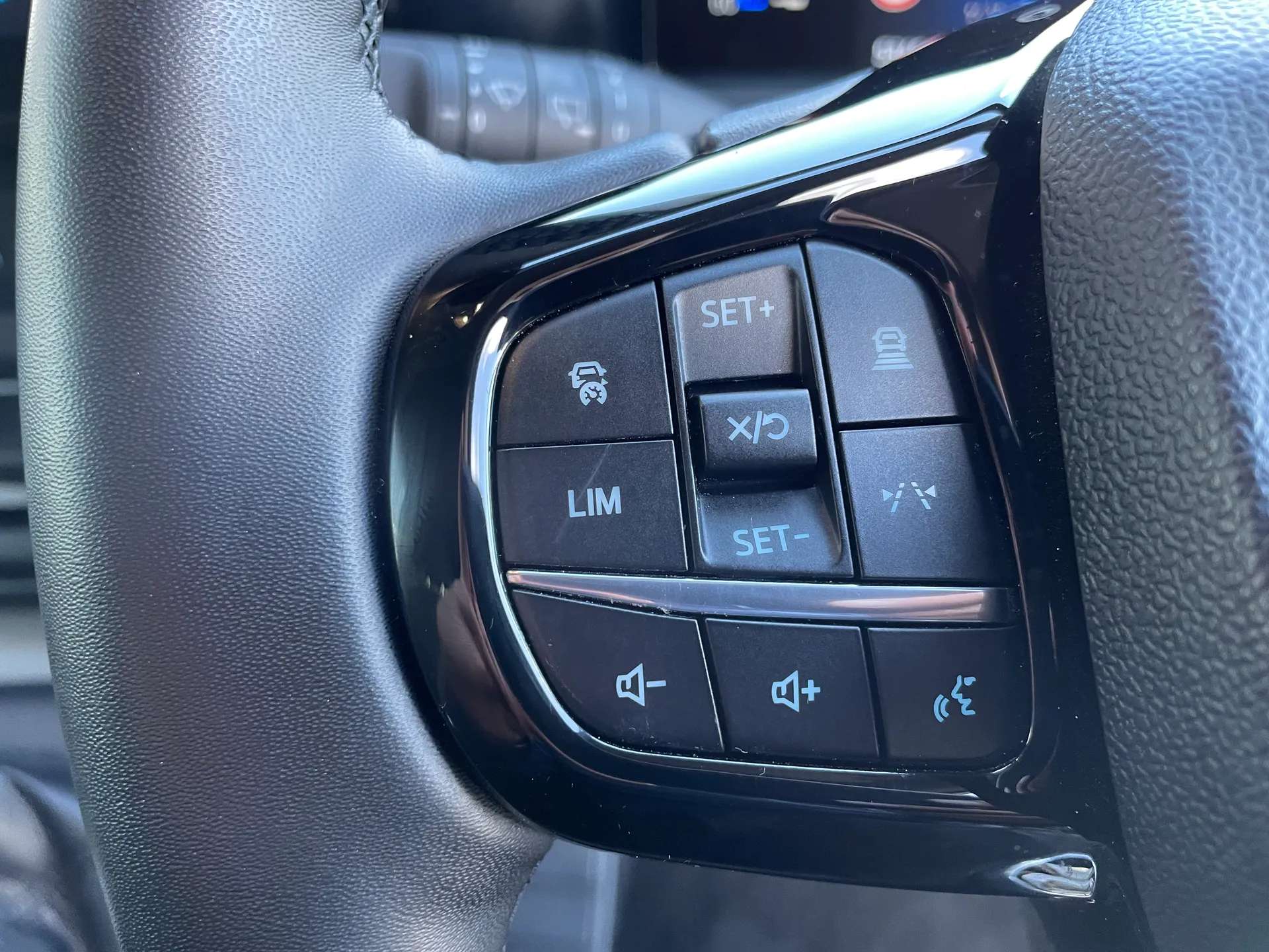 2024 FORD TOURNEO CUSTOM 2024 FORD TOURNEO CUSTOM