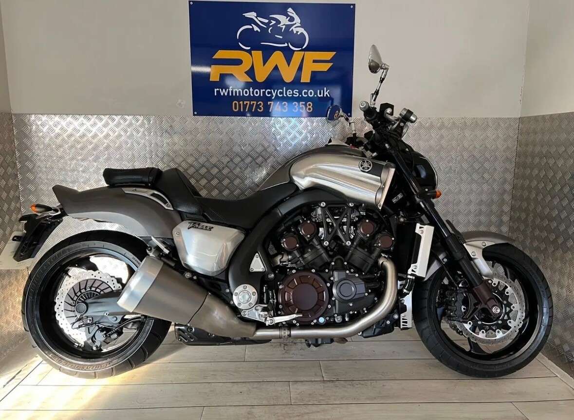 Check out this Yamaha Vmax 2017 Petrol Manual
