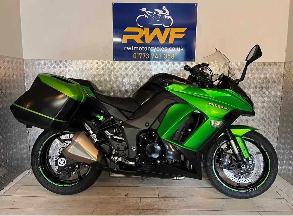Check out this Kawasaki Z 2015 Petrol Manual