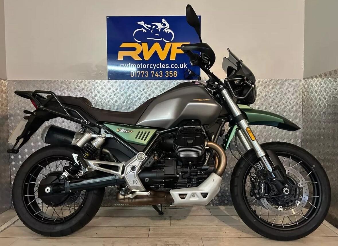 Check out this Moto Guzzi V85 2021 Petrol Manual