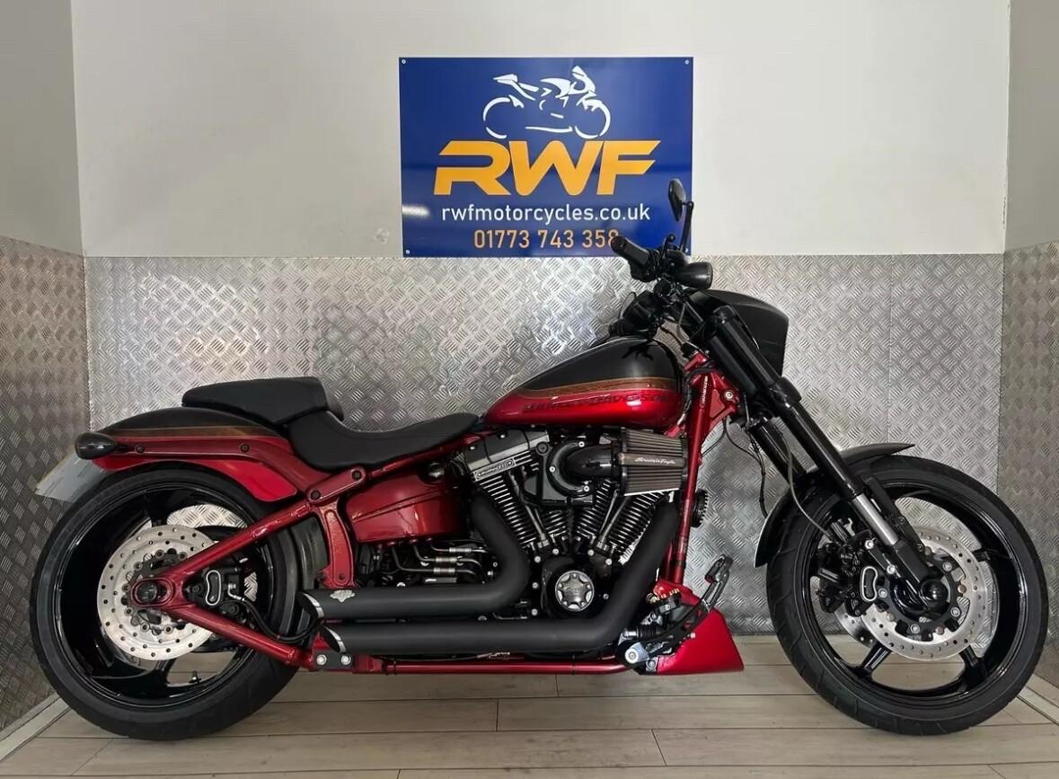 Check out this Harley-davidson Cvo 2017 Petrol Manual