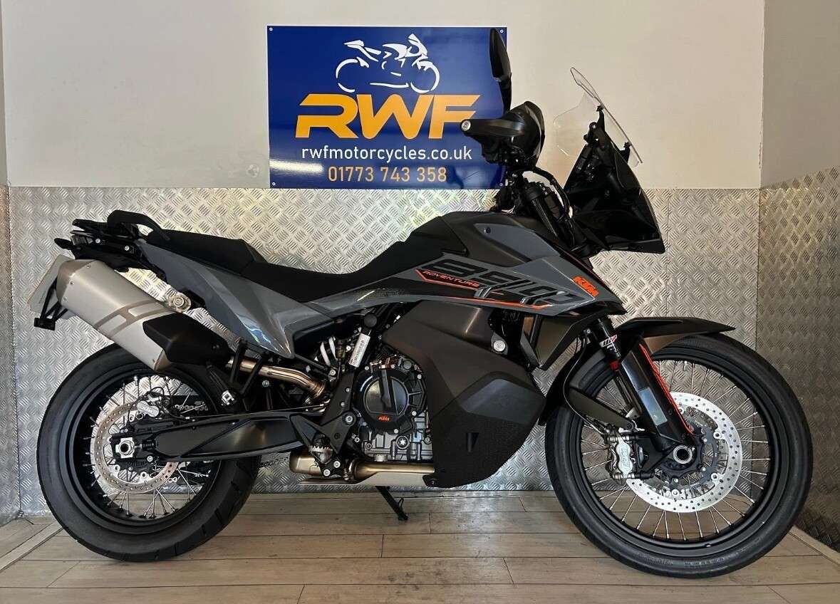 2022 KTM 890 ADVENTURE 2022 KTM 890 ADVENTURE