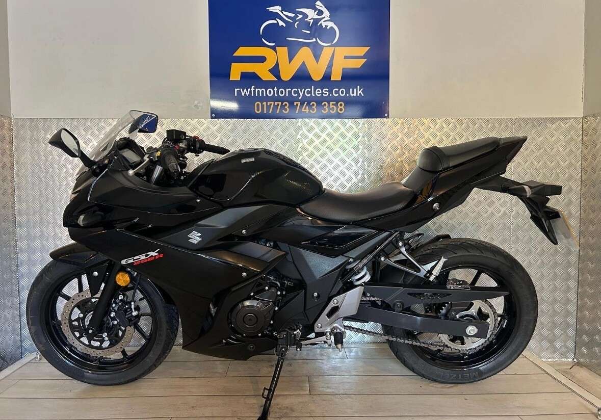 2019 SUZUKI C 2019 SUZUKI C