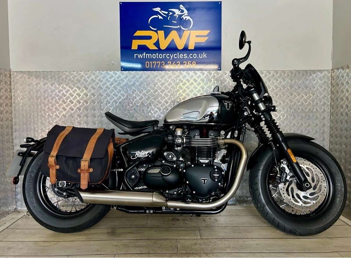 2024 TRIUMPH BOBBER 2024 TRIUMPH BOBBER