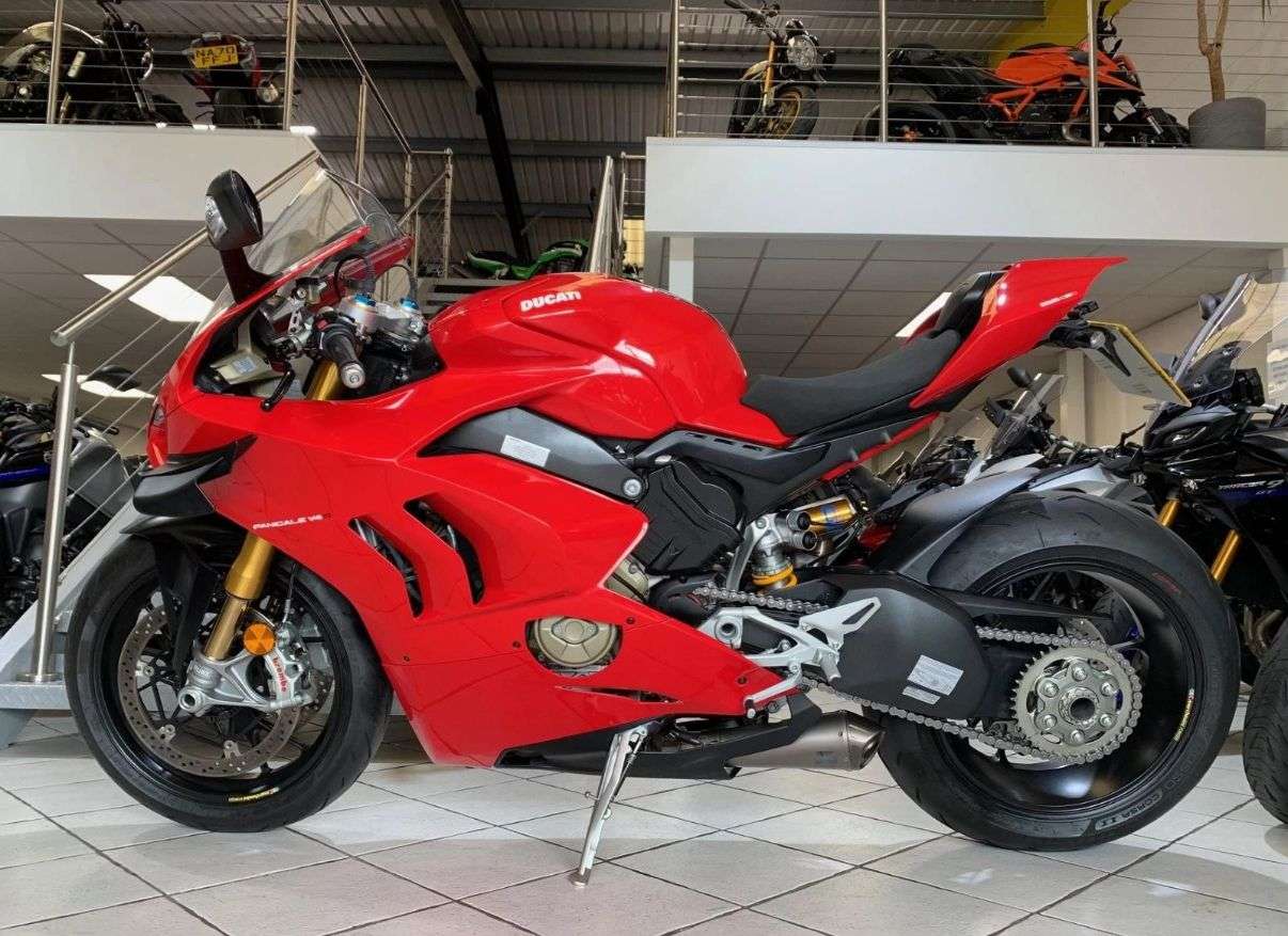 2019 DUCATI PANIGALE V4S 2019 DUCATI PANIGALE V4S