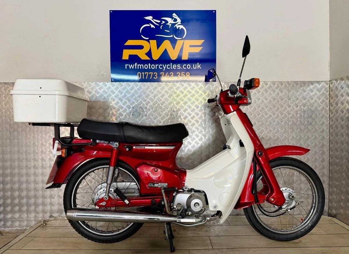 Check out this Honda C90 2001 Petrol Manual