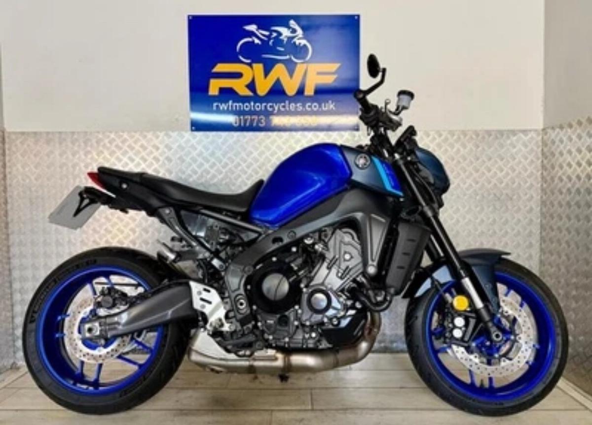 Check out this Yamaha Mt-09 2024 Petrol Manual