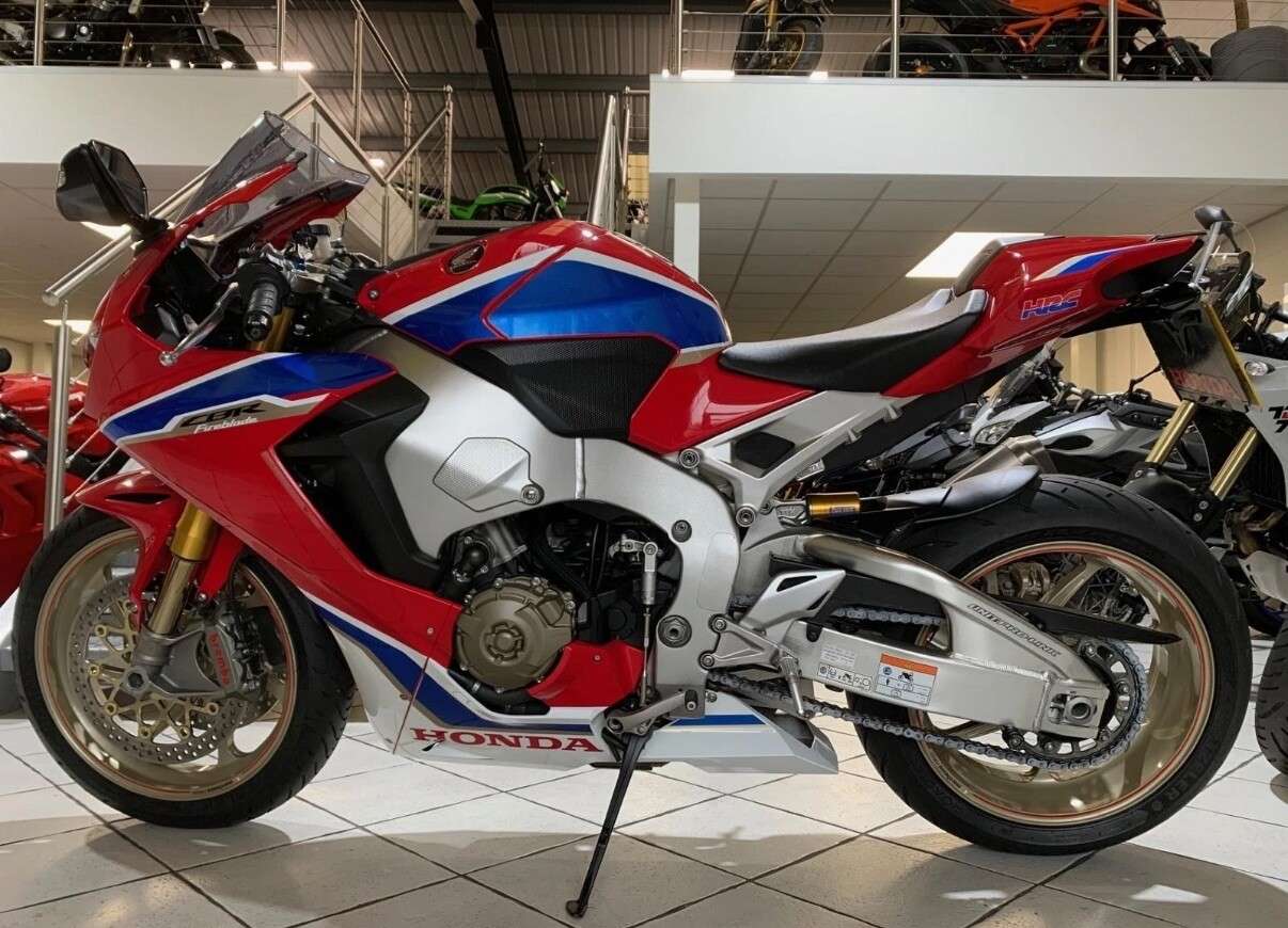 2019 HONDA CBR1000RR FIREBLADE SP 2019 HONDA CBR1000RR FIREBLADE SP
