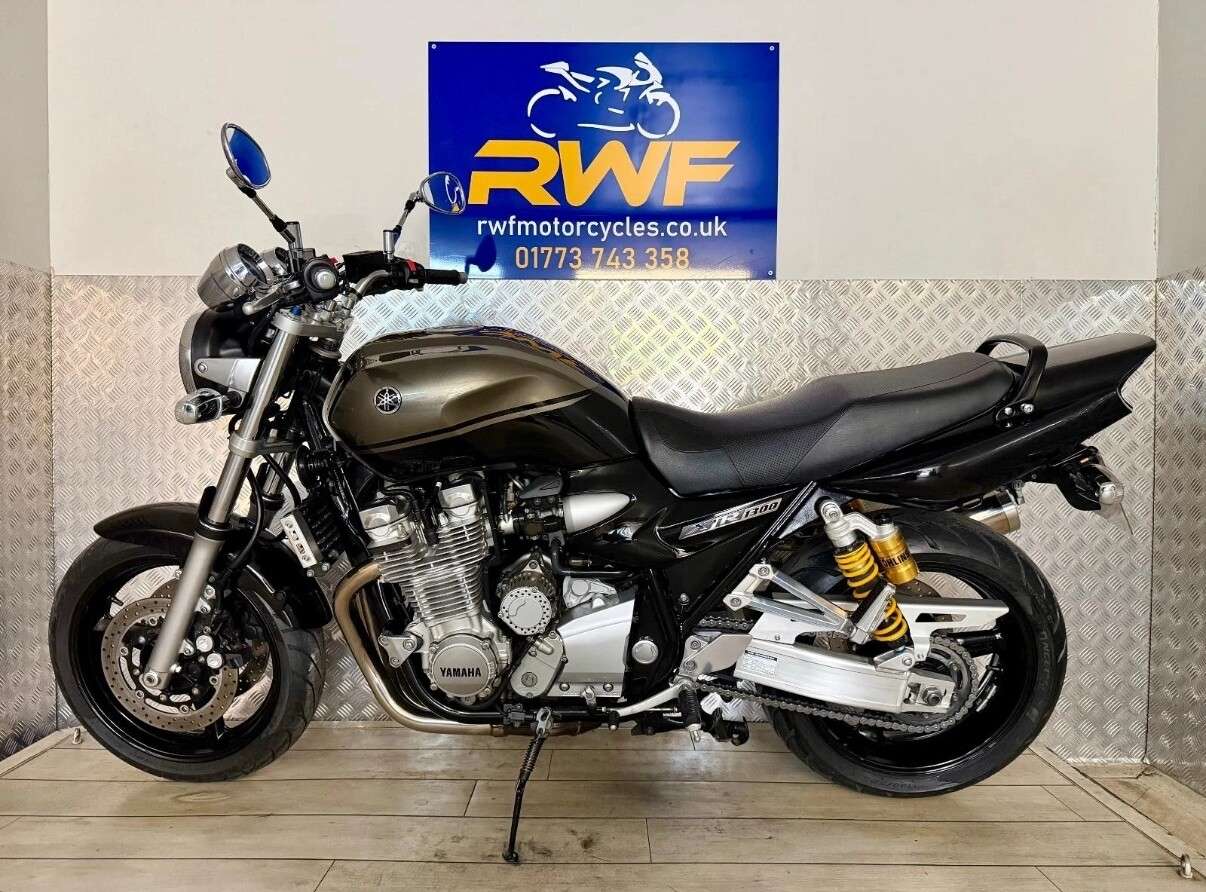 2009 YAMAHA XJR1300 2009 YAMAHA XJR1300