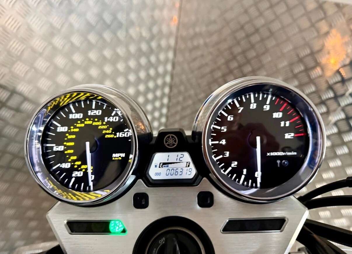 2009 YAMAHA XJR1300 2009 YAMAHA XJR1300