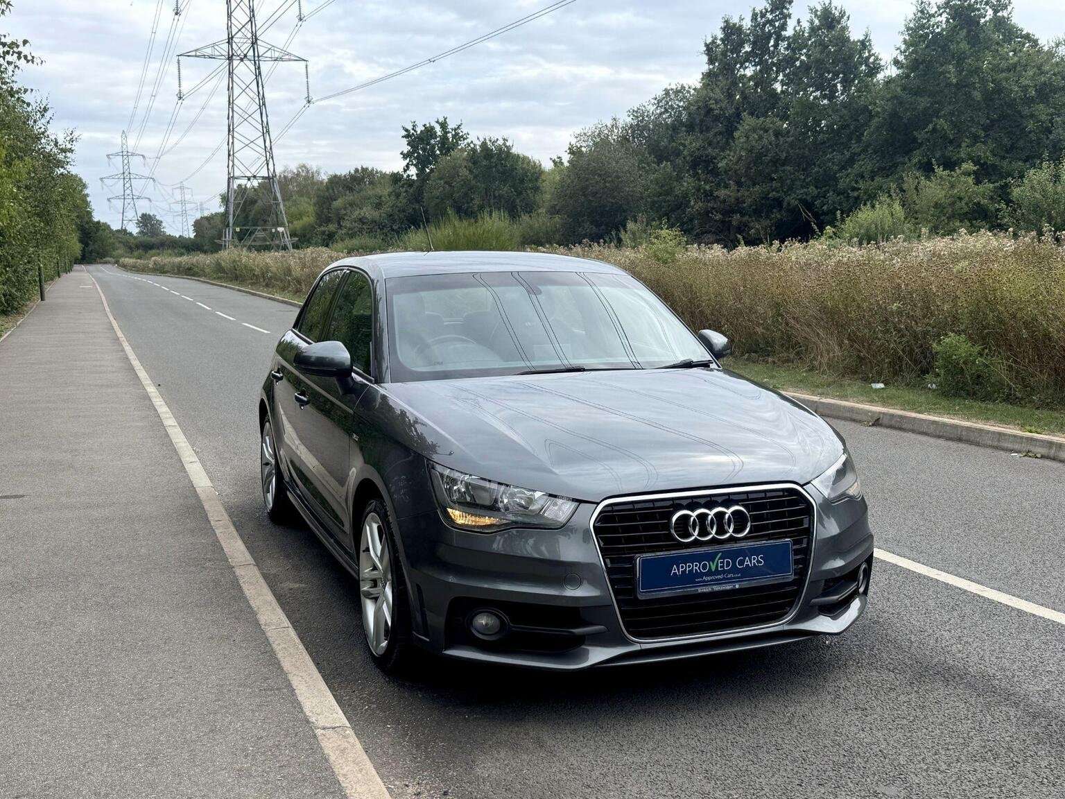 2014 AUDI A1 2014 AUDI A1