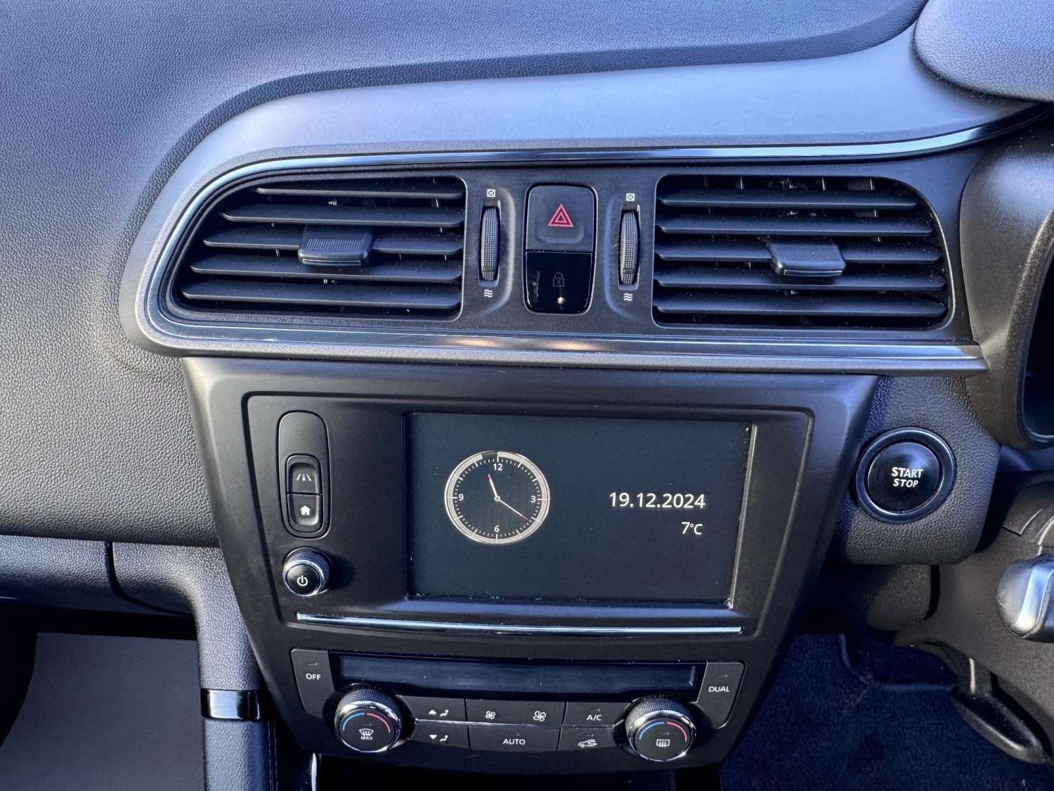 2015 RENAULT KADJAR 2015 RENAULT KADJAR