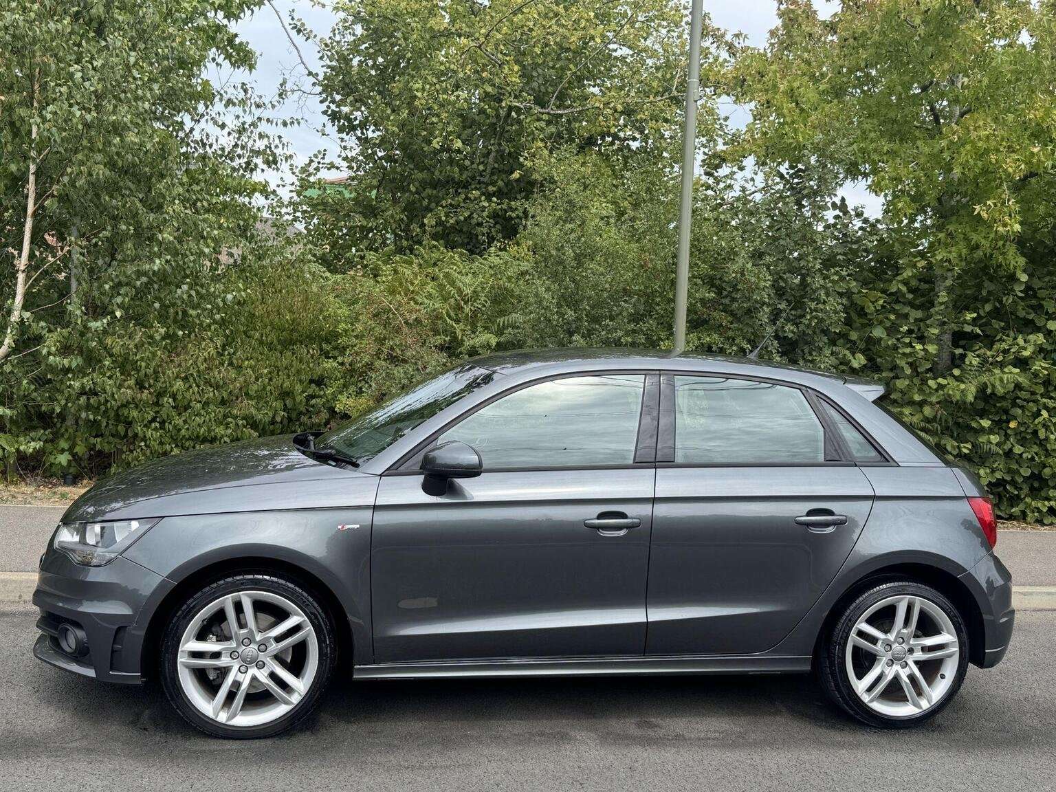 2014 AUDI A1 2014 AUDI A1