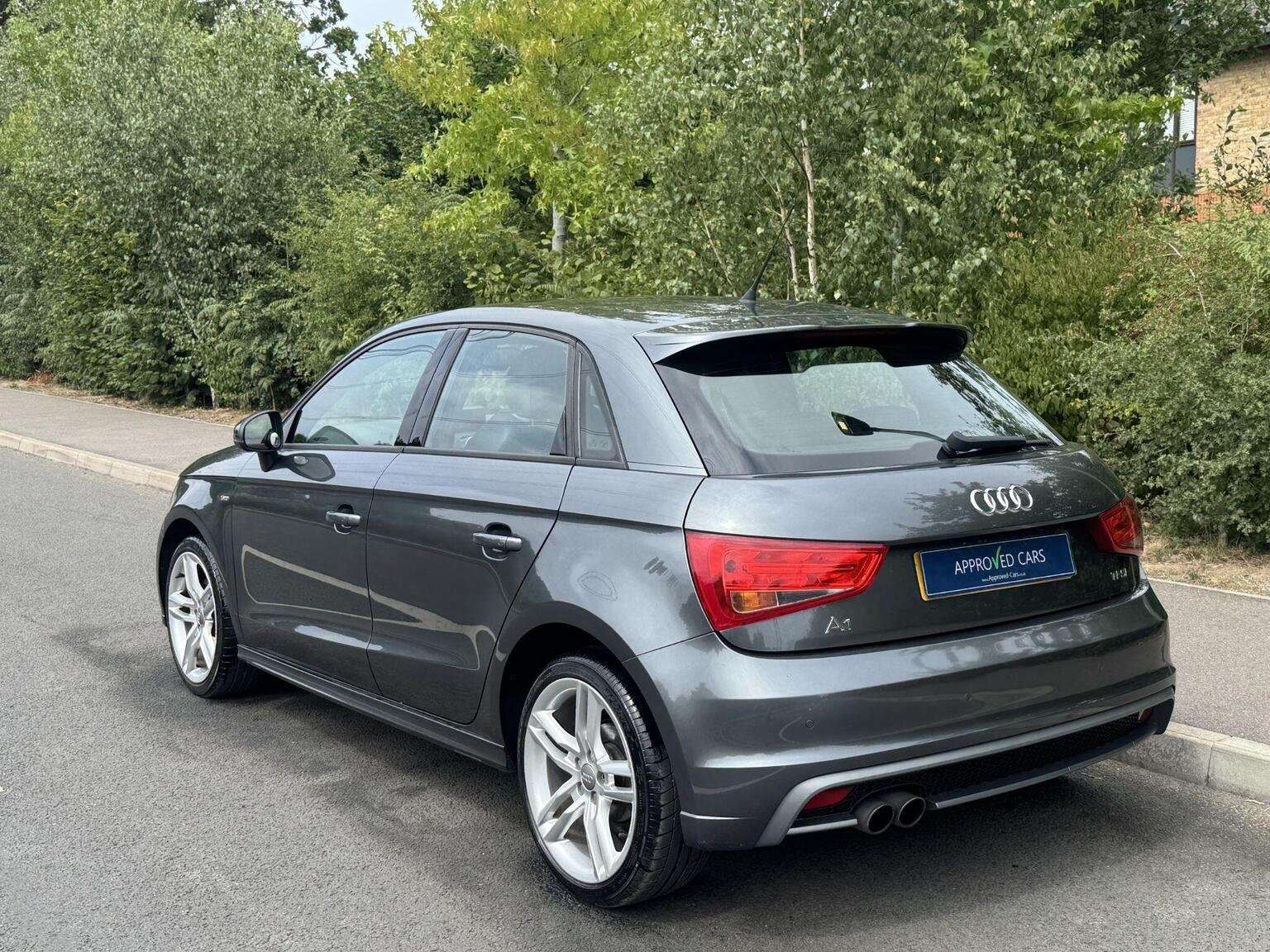 2014 AUDI A1 2014 AUDI A1