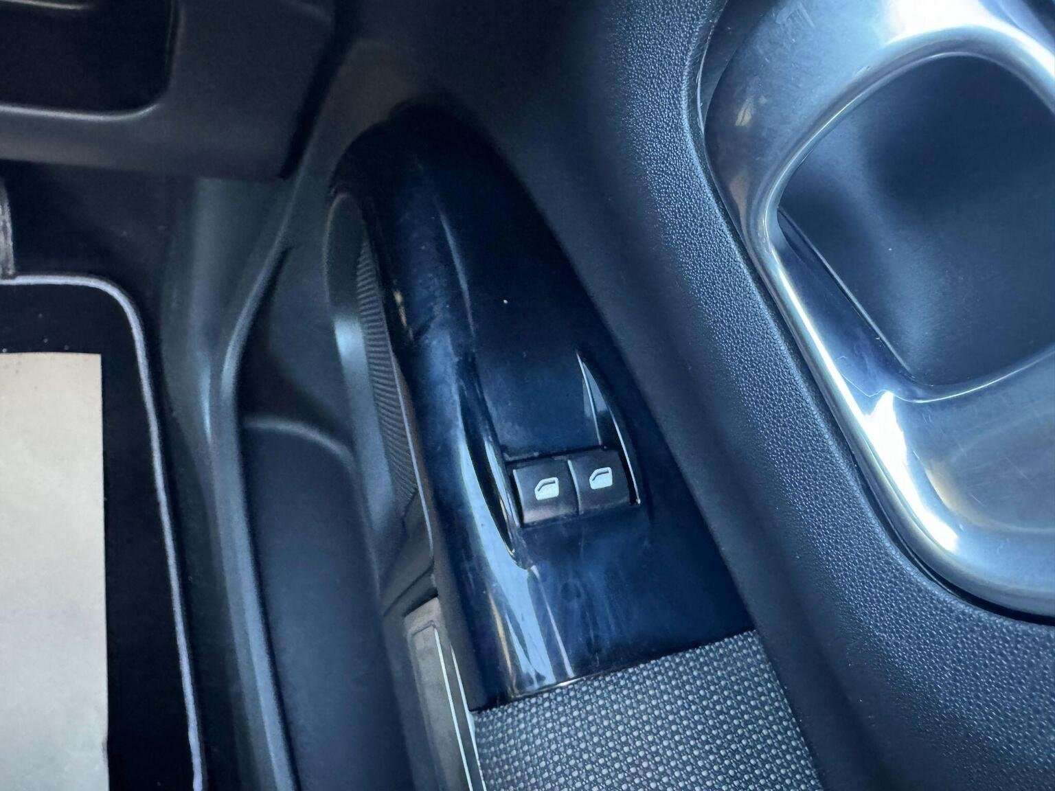 2015 CITROEN C4 CACTUS 2015 CITROEN C4 CACTUS