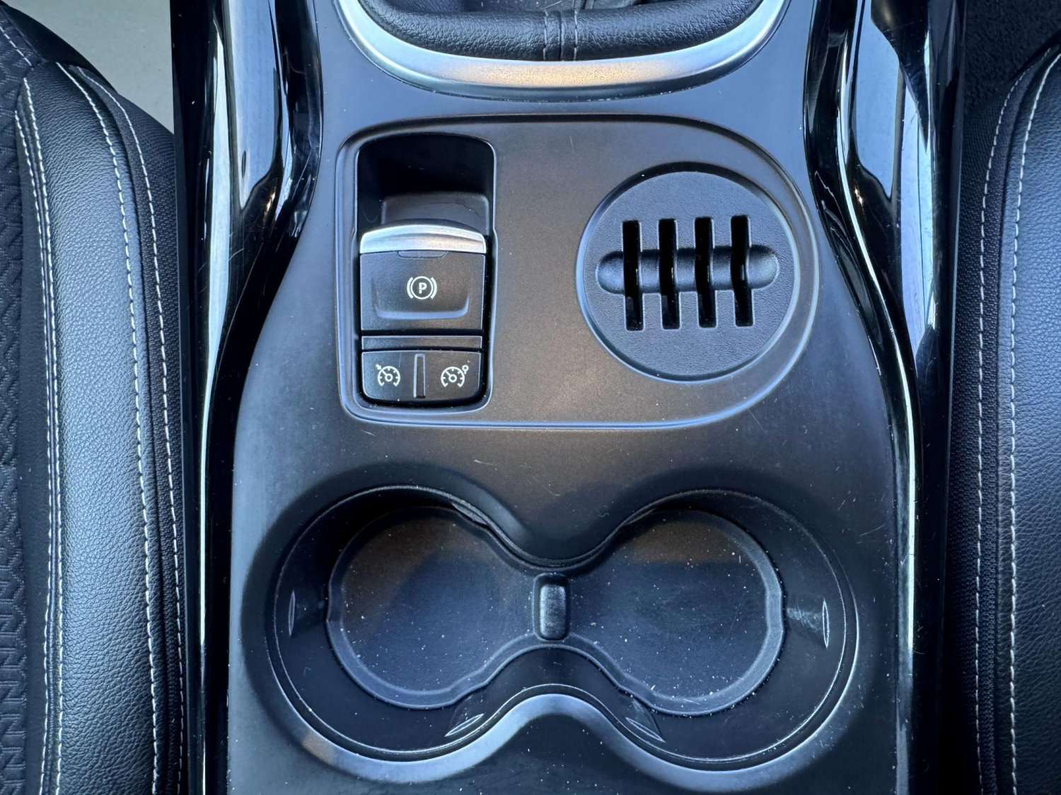 2015 RENAULT KADJAR 2015 RENAULT KADJAR