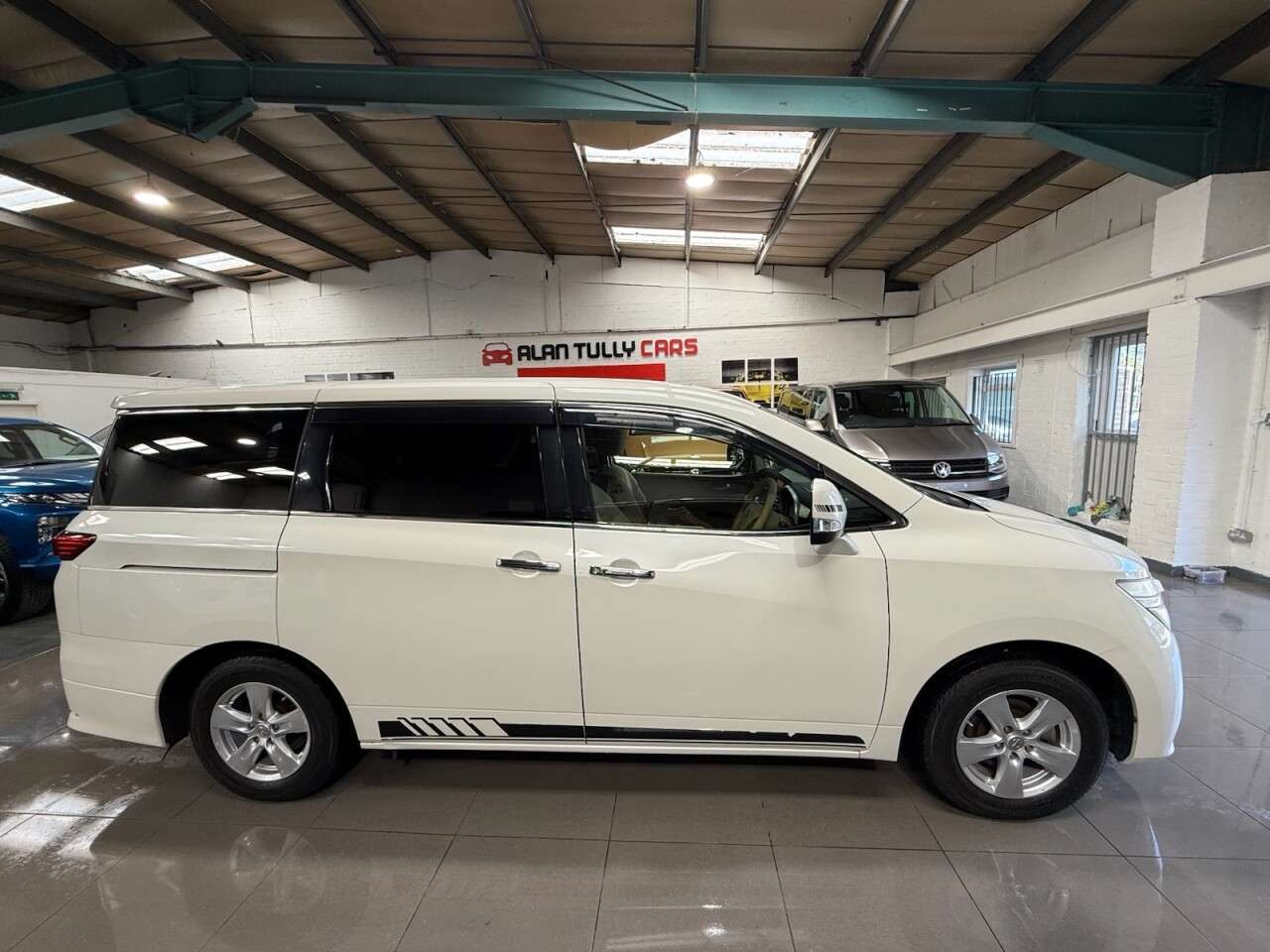 2013 NISSAN ELGRAND 2013 NISSAN ELGRAND