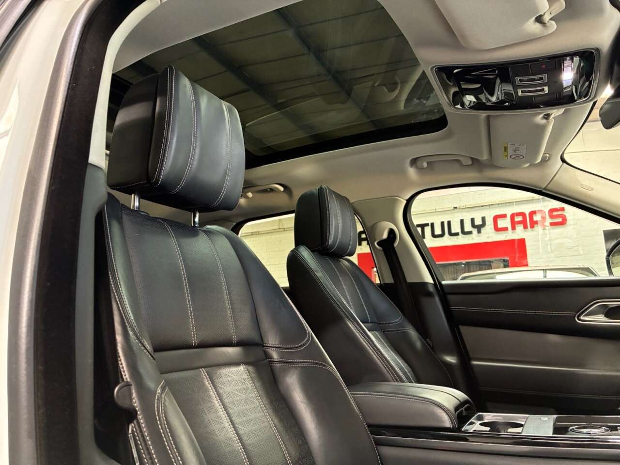 2017 LAND ROVER RANGE ROVER VELAR 2017 LAND ROVER RANGE ROVER VELAR