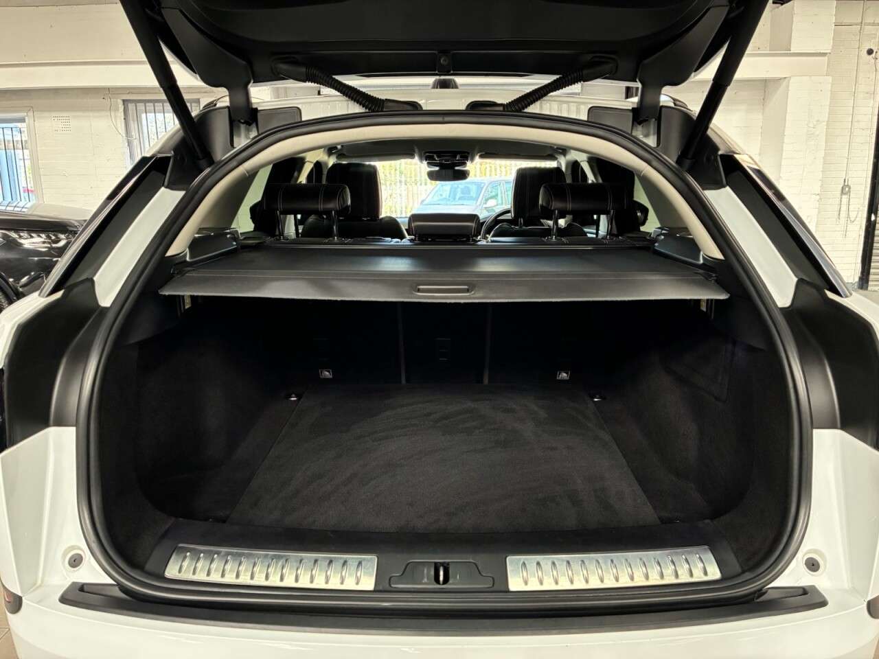 2017 LAND ROVER RANGE ROVER VELAR 2017 LAND ROVER RANGE ROVER VELAR