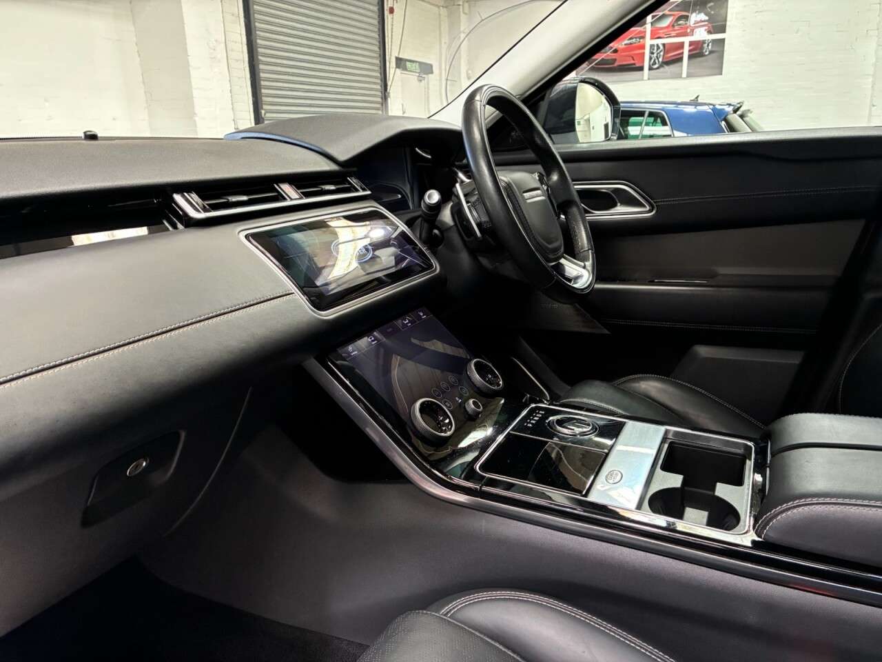 2017 LAND ROVER RANGE ROVER VELAR 2017 LAND ROVER RANGE ROVER VELAR