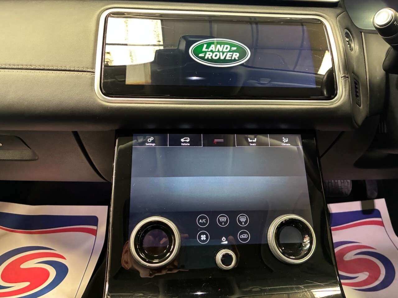 2017 LAND ROVER RANGE ROVER VELAR 2017 LAND ROVER RANGE ROVER VELAR