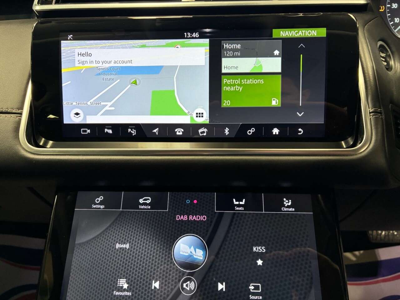 2017 LAND ROVER RANGE ROVER VELAR 2017 LAND ROVER RANGE ROVER VELAR