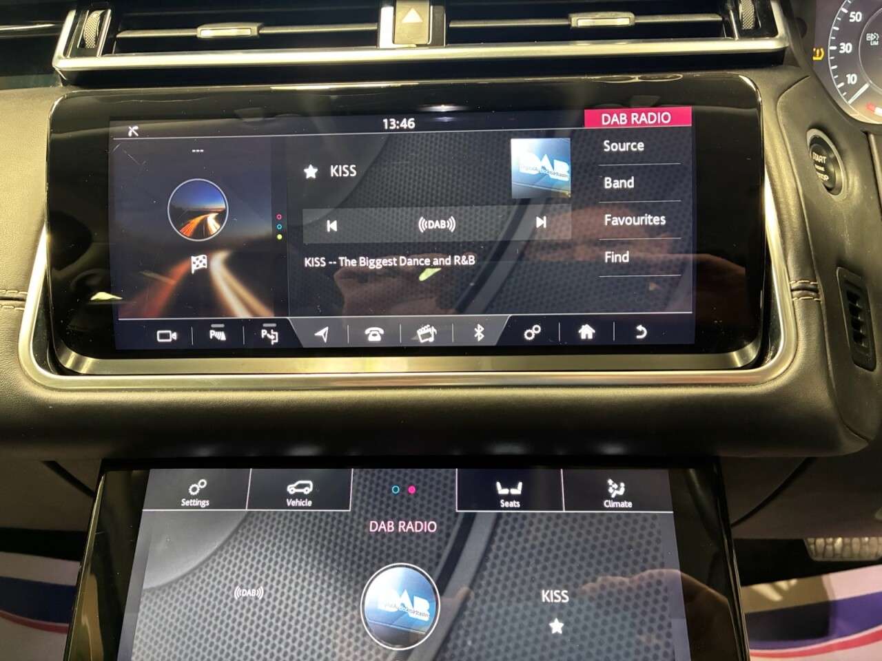 2017 LAND ROVER RANGE ROVER VELAR 2017 LAND ROVER RANGE ROVER VELAR