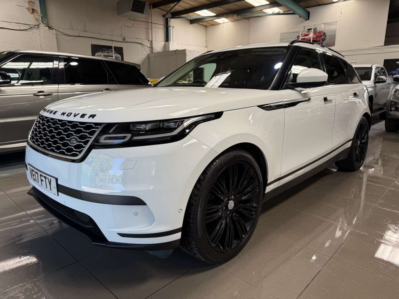 2017 LAND ROVER RANGE ROVER VELAR 2017 LAND ROVER RANGE ROVER VELAR