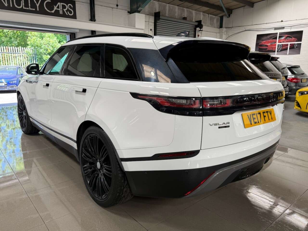 2017 LAND ROVER RANGE ROVER VELAR 2017 LAND ROVER RANGE ROVER VELAR