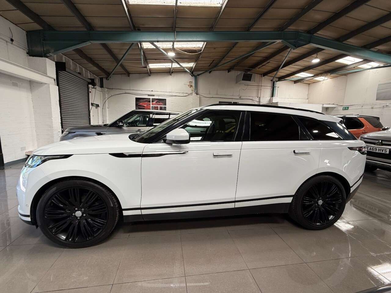 2017 LAND ROVER RANGE ROVER VELAR 2017 LAND ROVER RANGE ROVER VELAR