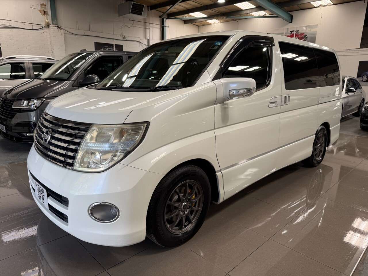 2006 NISSAN ELGRAND CAMPER VAN 2006 NISSAN ELGRAND CAMPER VAN