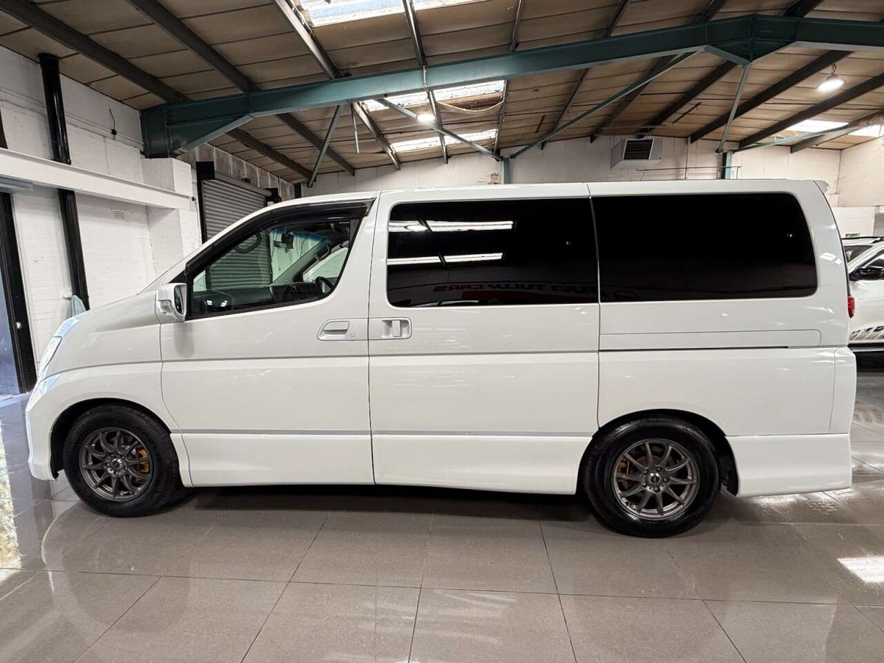 2006 NISSAN ELGRAND CAMPER VAN 2006 NISSAN ELGRAND CAMPER VAN