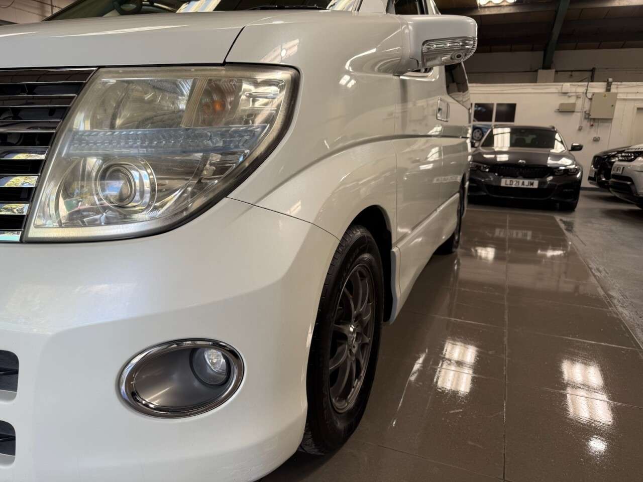 2006 NISSAN ELGRAND CAMPER VAN 2006 NISSAN ELGRAND CAMPER VAN