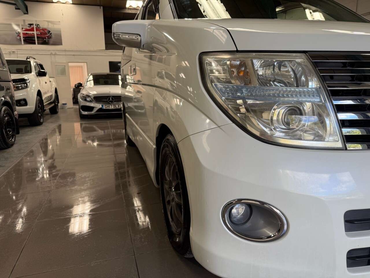 2006 NISSAN ELGRAND CAMPER VAN 2006 NISSAN ELGRAND CAMPER VAN