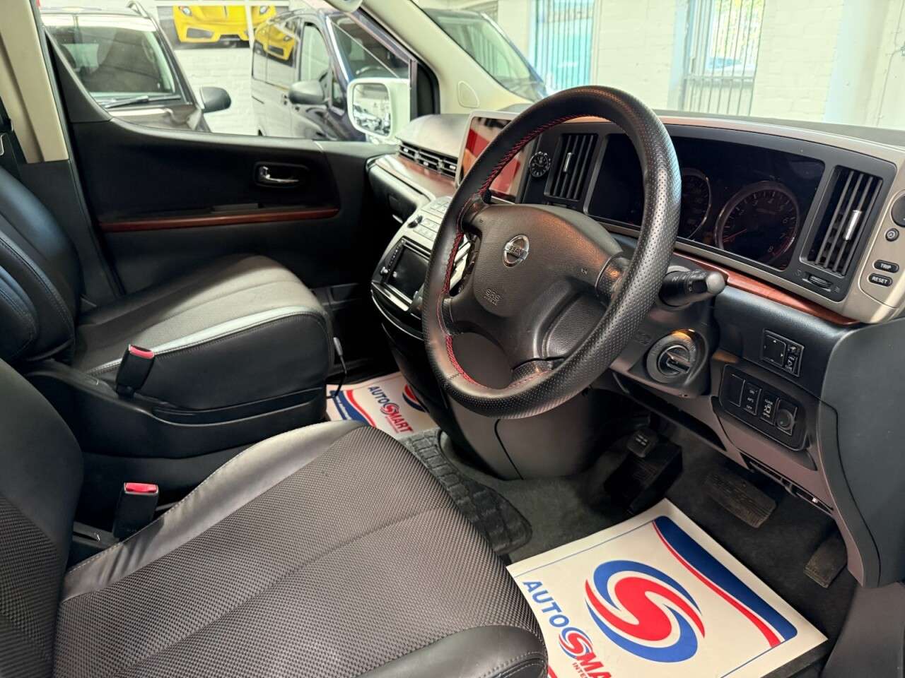 2006 NISSAN ELGRAND CAMPER VAN 2006 NISSAN ELGRAND CAMPER VAN