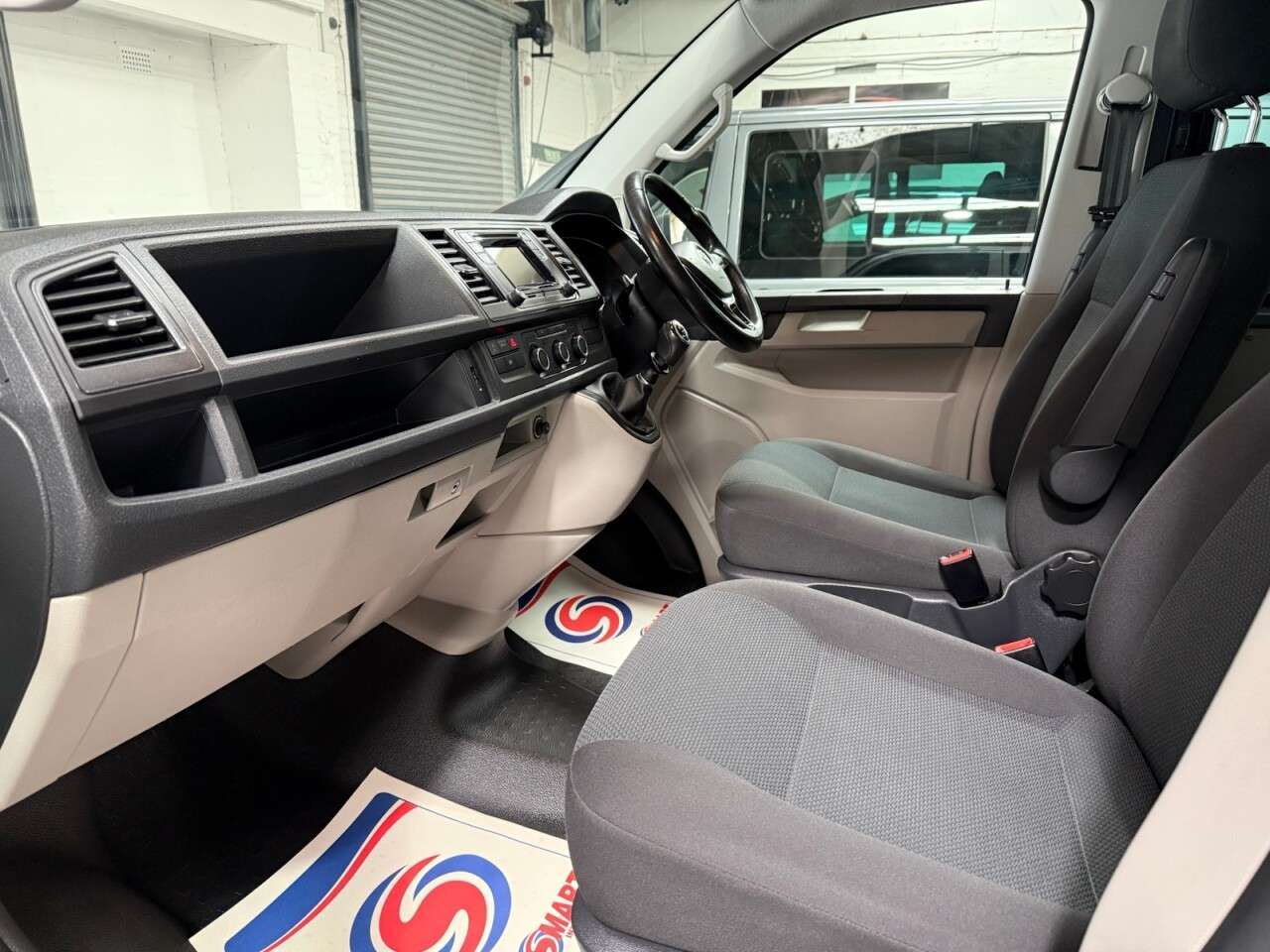 2017 VOLKSWAGEN TRANSPORTER 2017 VOLKSWAGEN TRANSPORTER