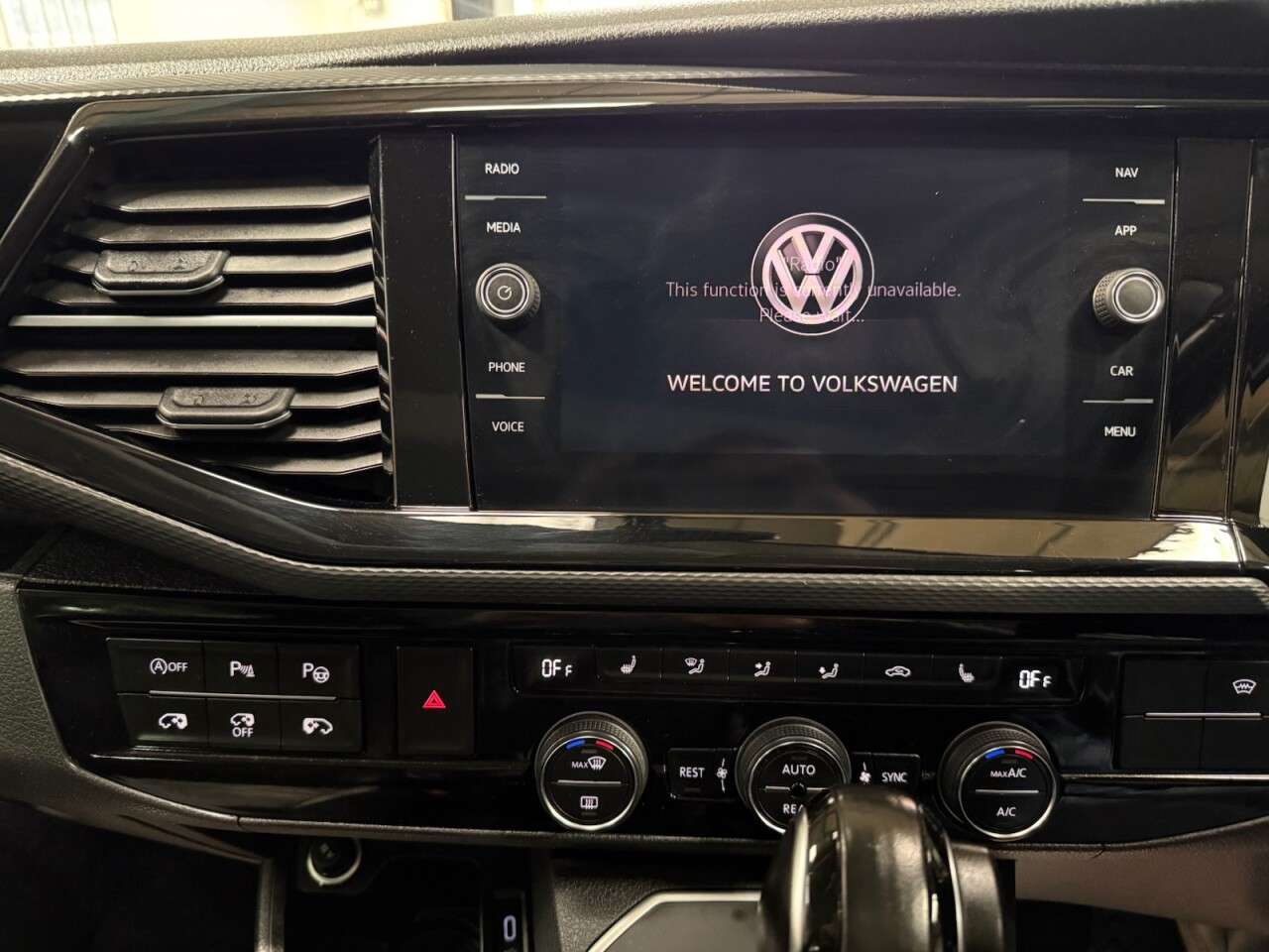 2020 VOLKSWAGEN CARAVELLE 2020 VOLKSWAGEN CARAVELLE