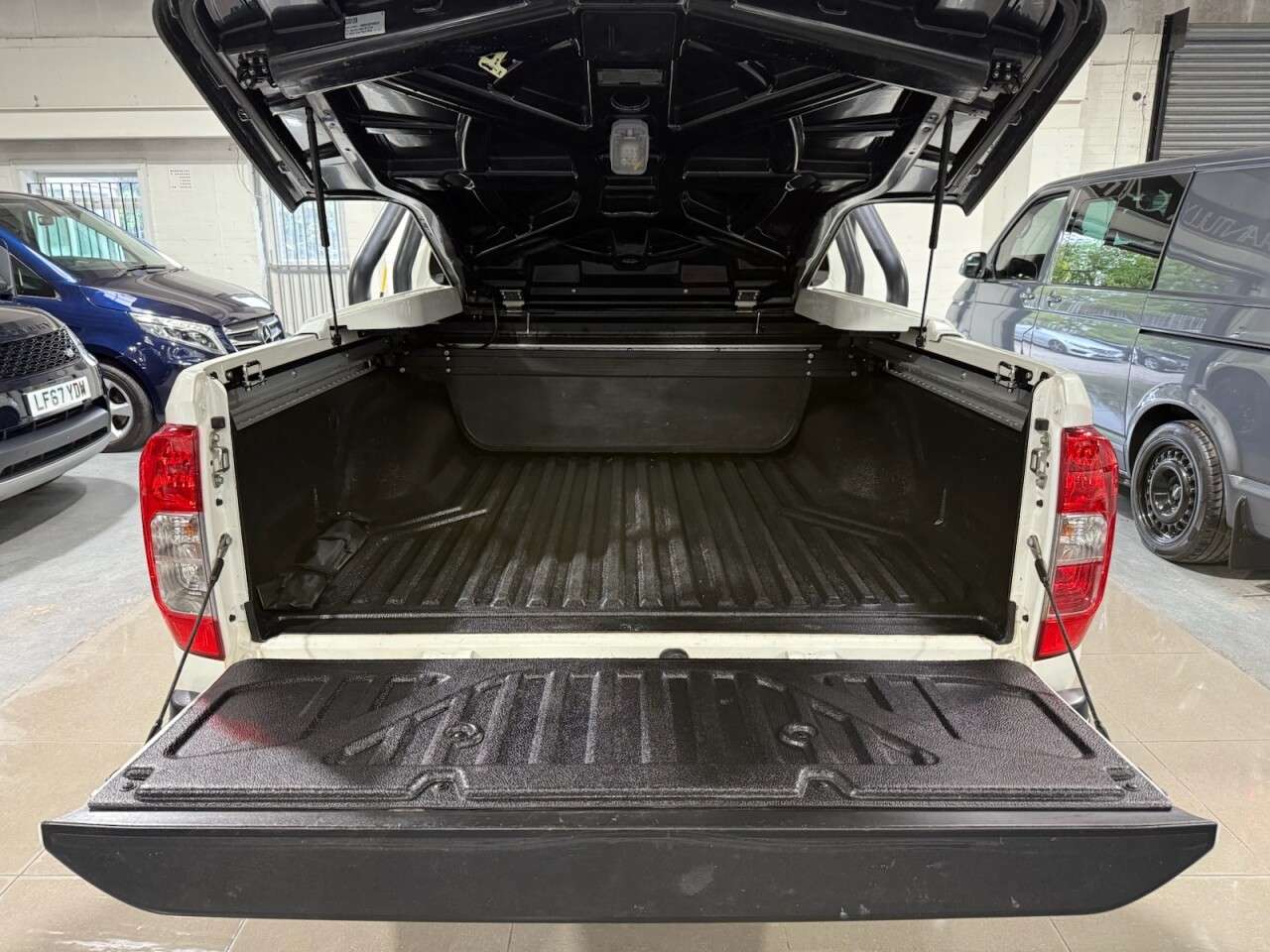 2017 NISSAN NAVARA 2017 NISSAN NAVARA