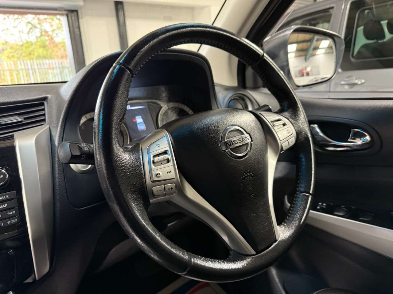 2017 NISSAN NAVARA 2017 NISSAN NAVARA